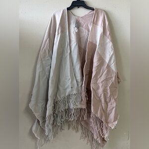 Soia & Kyo Women's Light Pink Cream Open Poncho Wrap OS Scarf Hem (Z30)